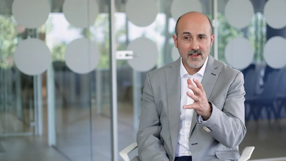 luis maria sainz bullhost ceo caso de éxito adam data center